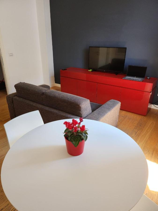 Suite Via Roma 107 Sassari Bagian luar foto